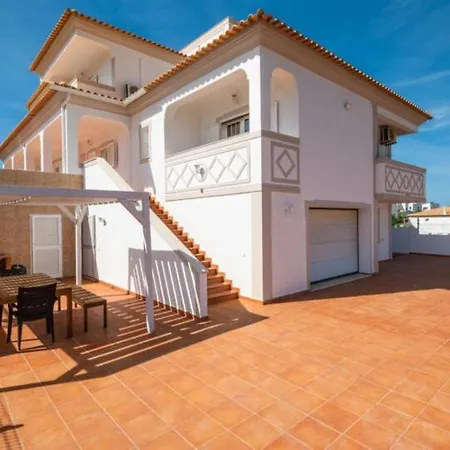 Cora Villa